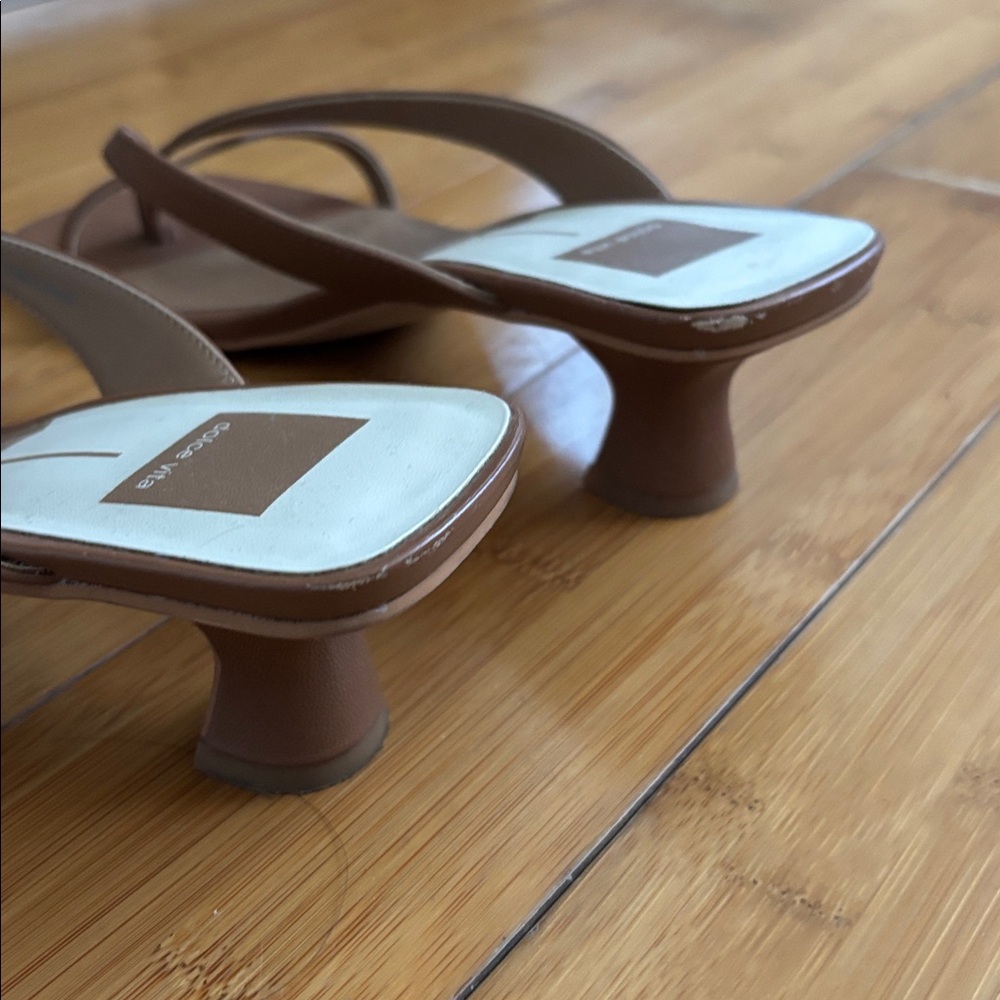 Dolce Vita Tan Women's Sandals - Picture 5 of 5